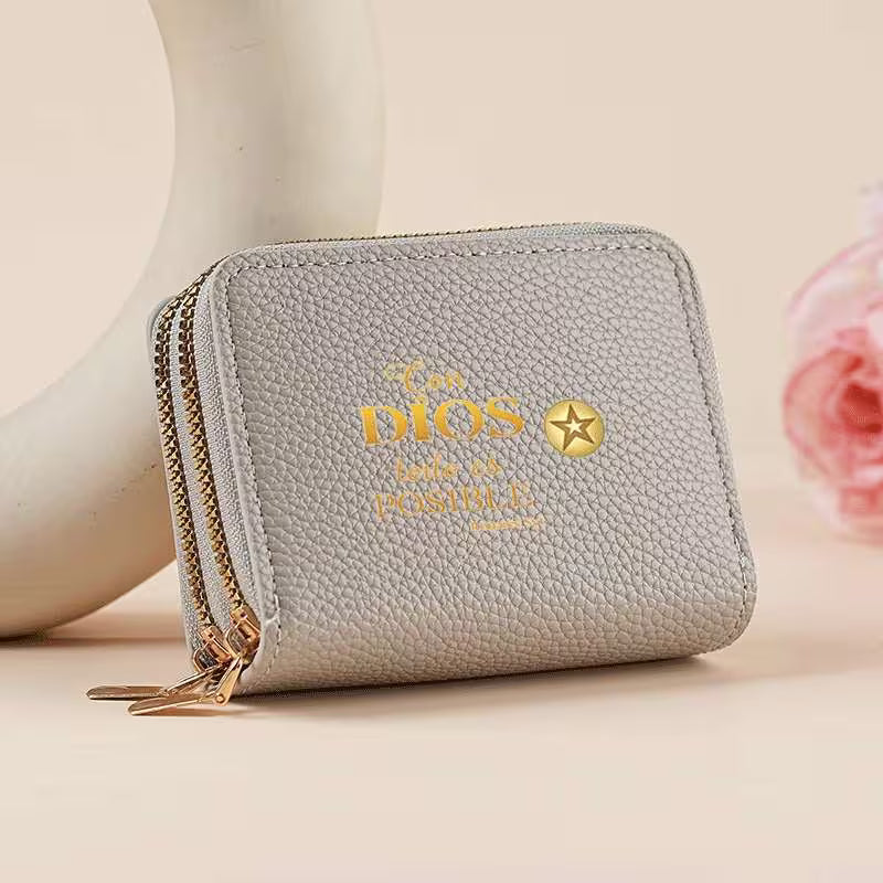 ✝️ Portatarjetas Mujer – “Con Dios Todo Es Posible”