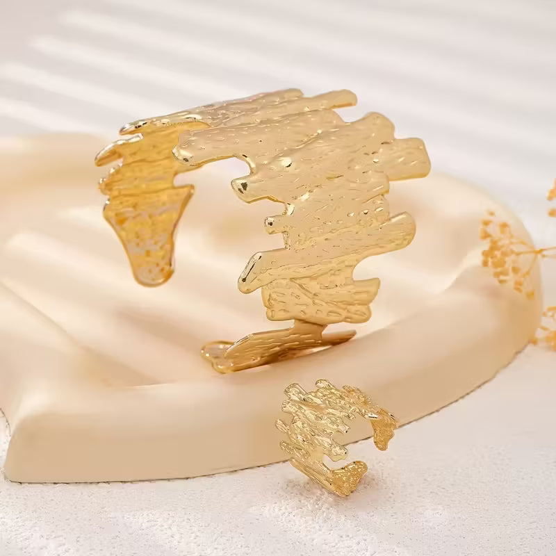 European & American Fork-Shaped Rings & Bracelets Set – Adjustable, Elegant, Party-Ready