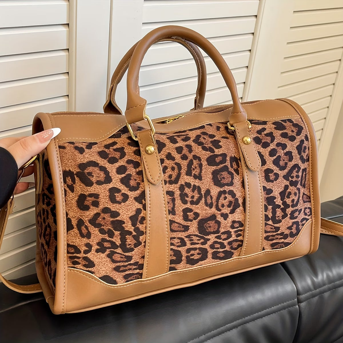 Women’s Leopard Print Handbag – Large Capacity Nylon Shoulder Bag with Zipper & Multiple Compartments