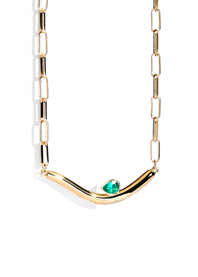 Danila Necklace – Gold Plated 18K with Green Crystal ✨
