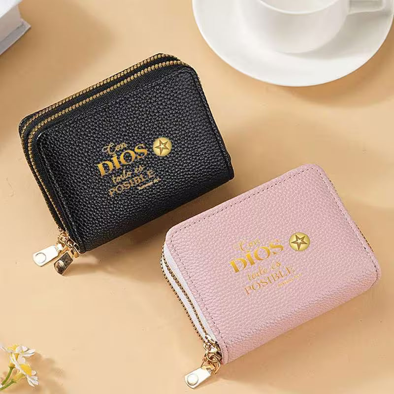 ✝️ Portatarjetas Mujer – “Con Dios Todo Es Posible”