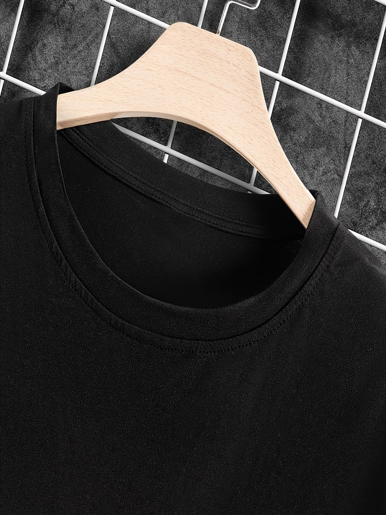 ✝️ Camiseta Cristiana para Hombre – León de Proverbios 28:1