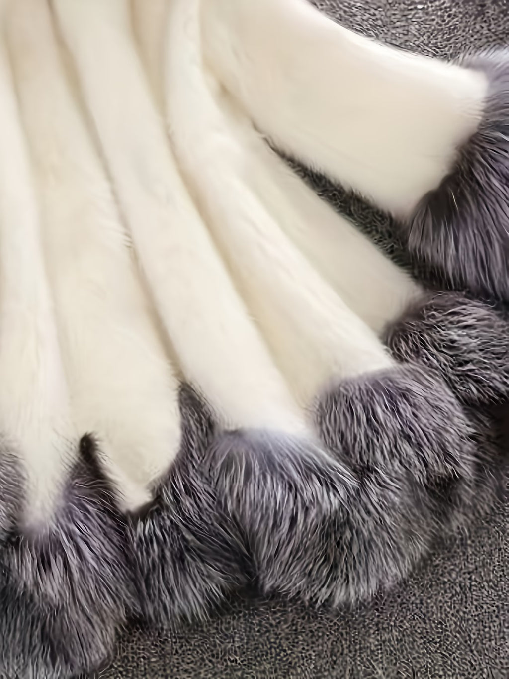 Plus-Size Women’s Fluffy Cardigan – Cozy & Stylish Oversized Sweater