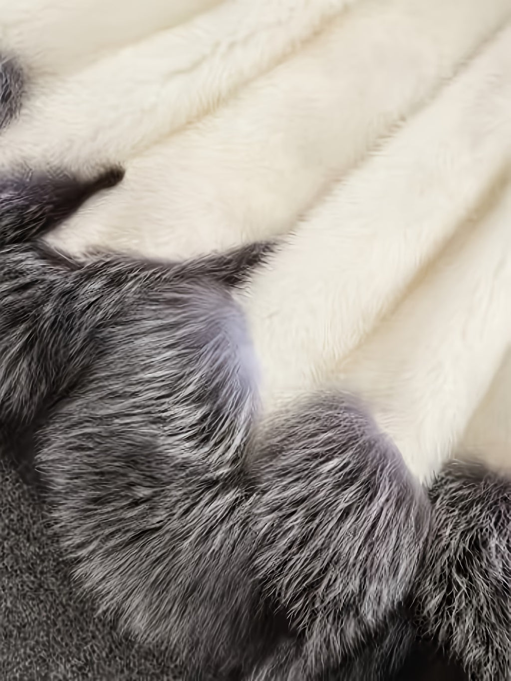 Plus-Size Women’s Fluffy Cardigan – Cozy & Stylish Oversized Sweater