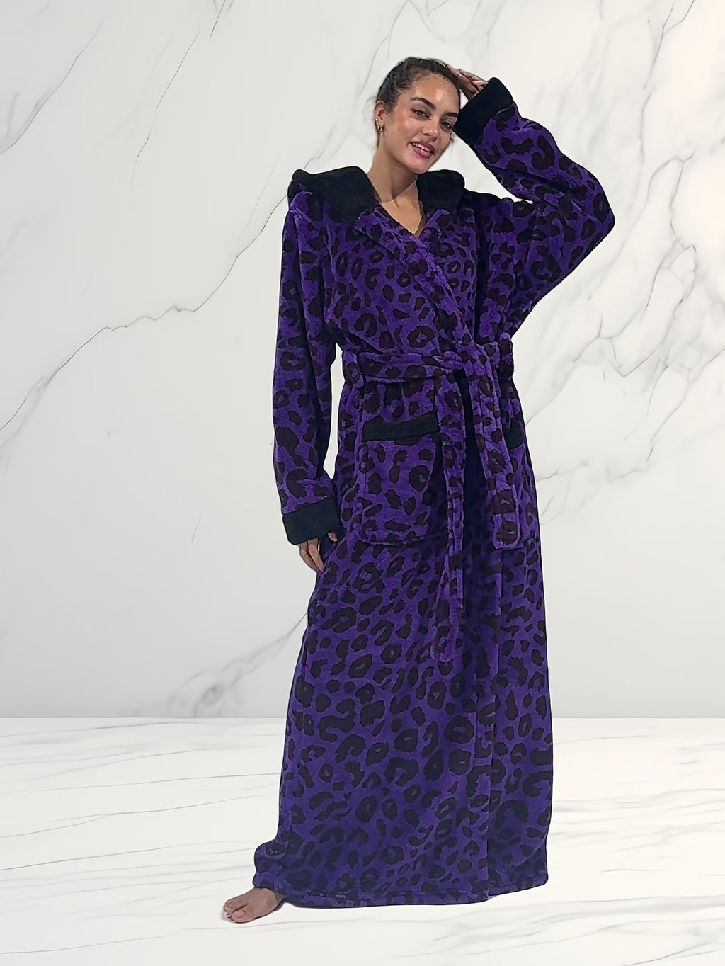 Leopard Print Hooded Robe – Cozy, Warm & Stylish 🐆✨